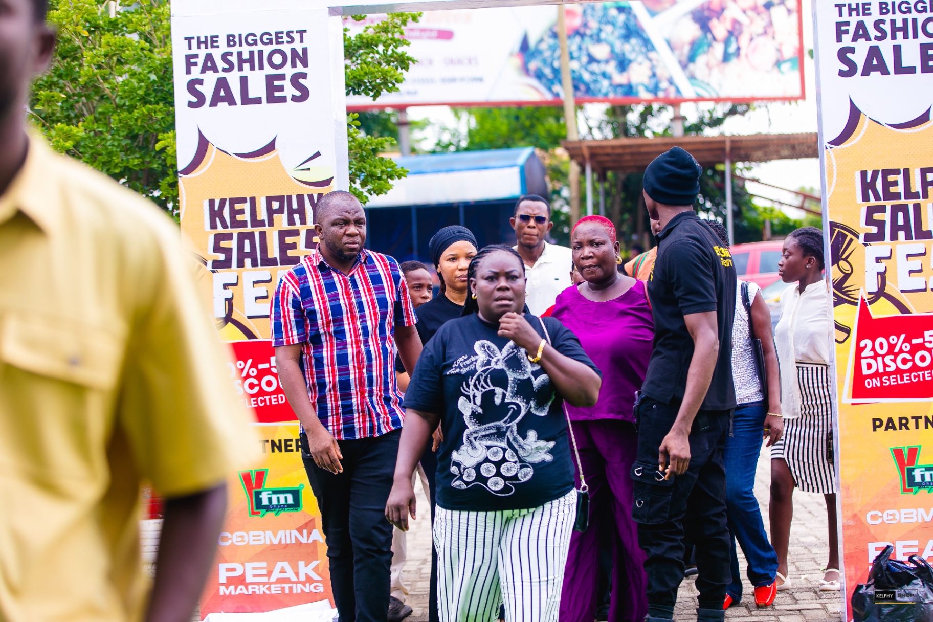 Sales Fest guests among partner banners and activations